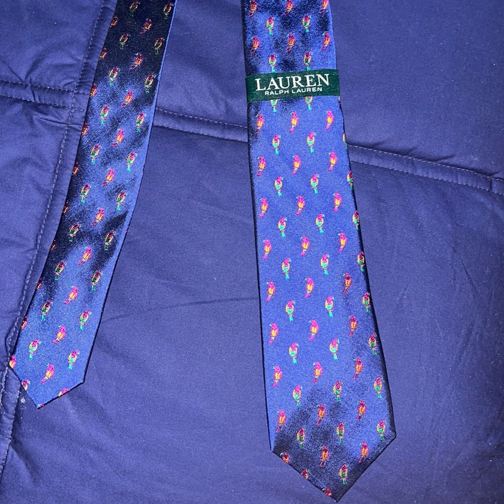 Ralph lauren tie with parror pattern